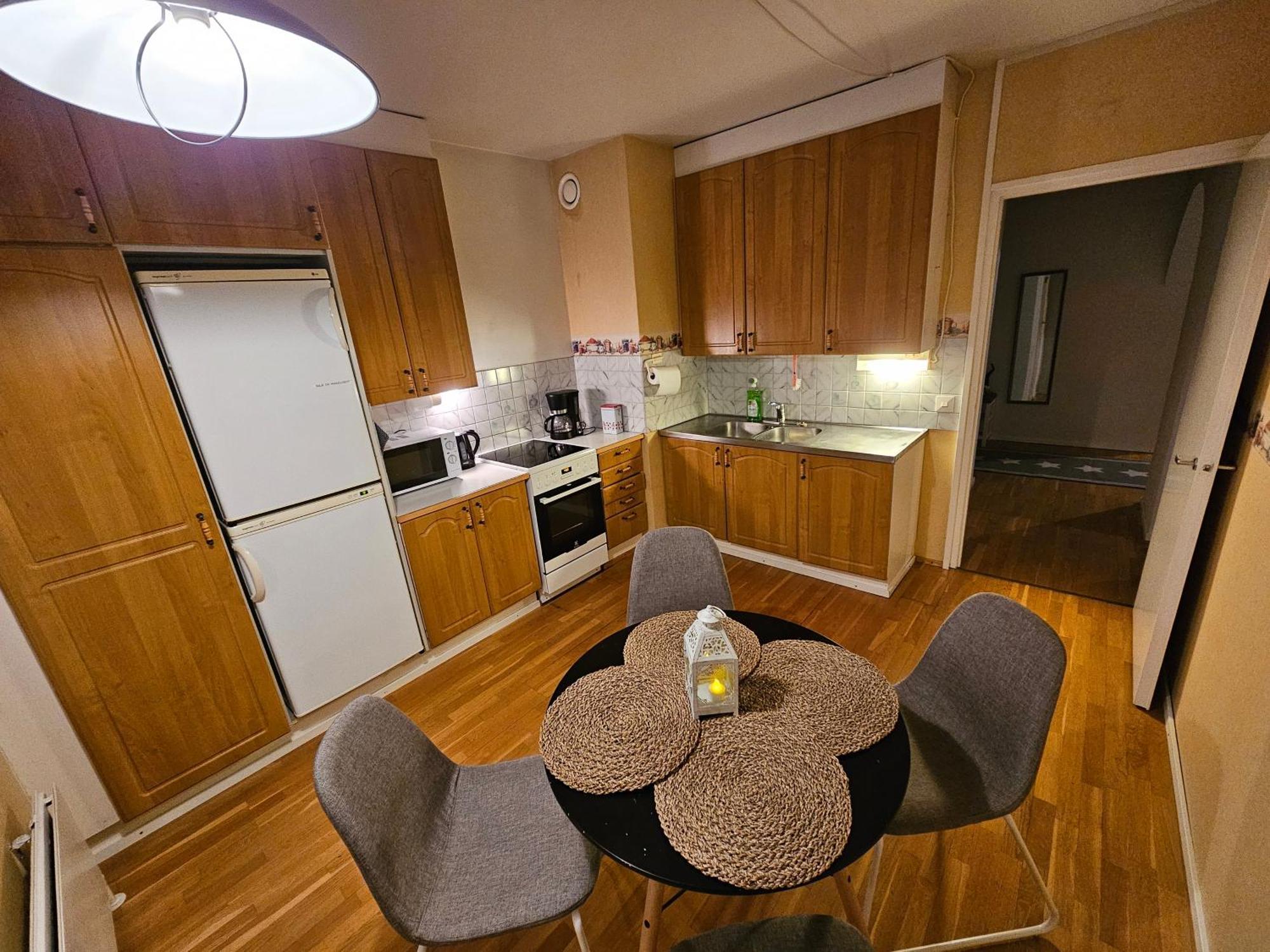 Cozy Korkalovaara Top Floor Apartment Rovaniemi Eksteriør bilde
